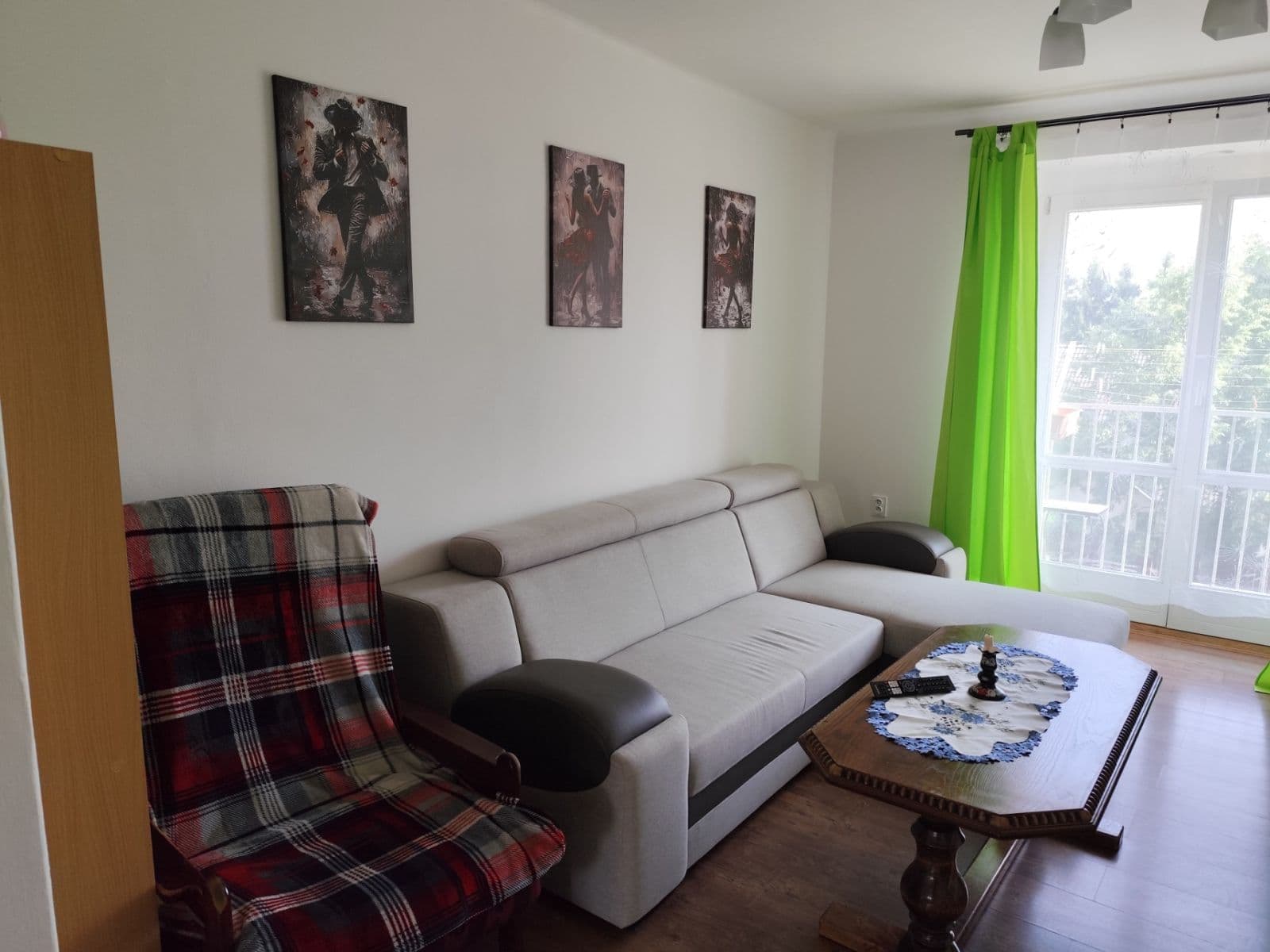 Prenájom bytu 2-izbový 54 m², Lhotecká, Mníšek pod Brdy, Středočeský kraj Prenájom bytu 2-izbový 54 m², Lhotecká, Mníšek pod Brdy, Středočeský kraj