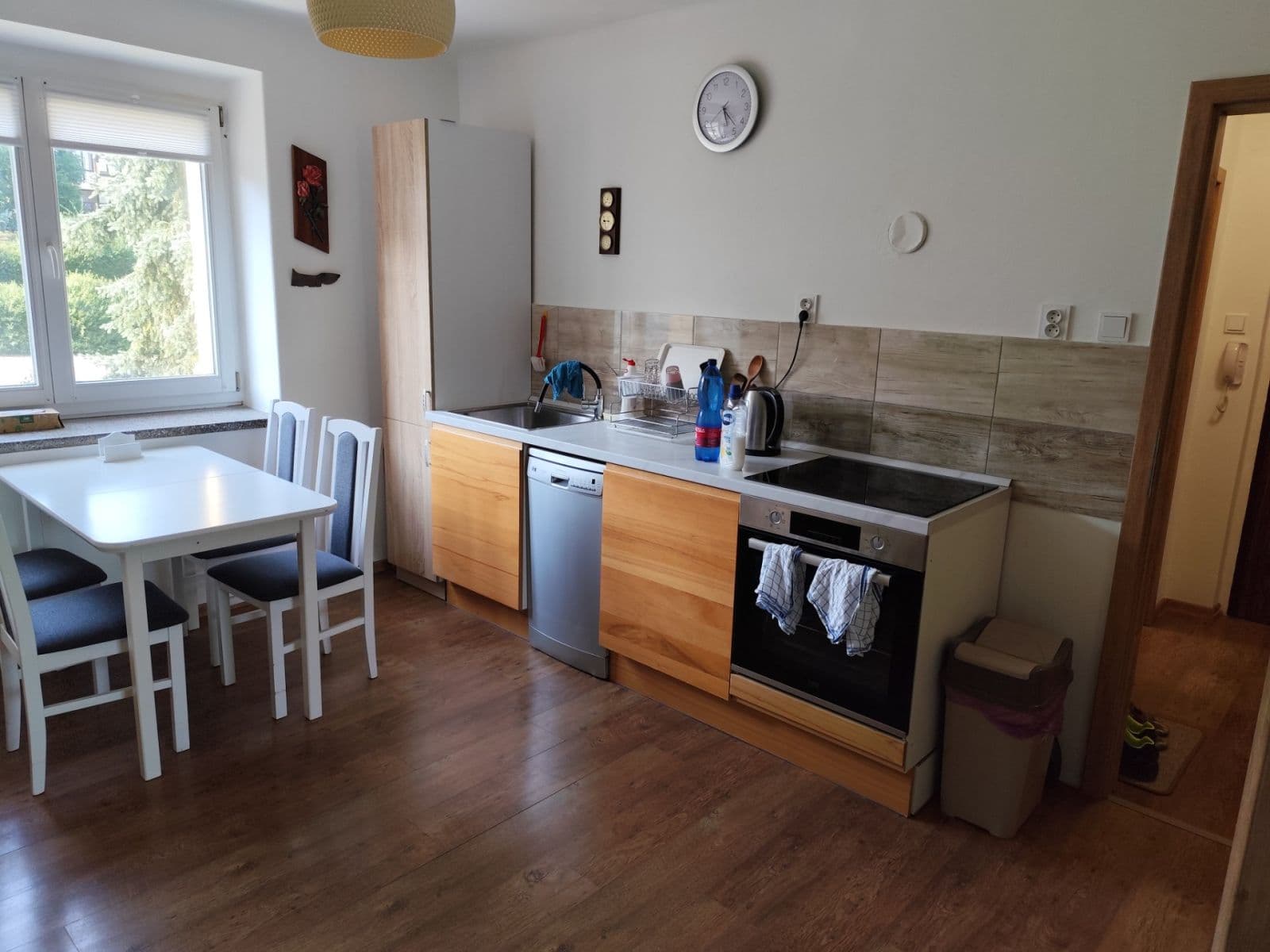 Prenájom bytu 2-izbový 54 m², Lhotecká, Mníšek pod Brdy, Středočeský kraj Prenájom bytu 2-izbový 54 m², Lhotecká, Mníšek pod Brdy, Středočeský kraj