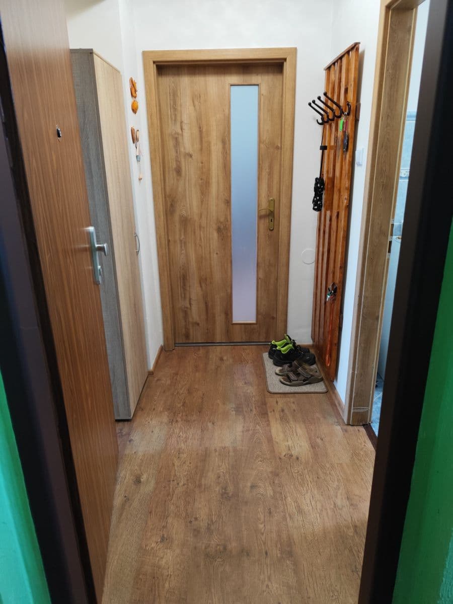 Prenájom bytu 2-izbový 54 m², Lhotecká, Mníšek pod Brdy, Středočeský kraj Prenájom bytu 2-izbový 54 m², Lhotecká, Mníšek pod Brdy, Středočeský kraj