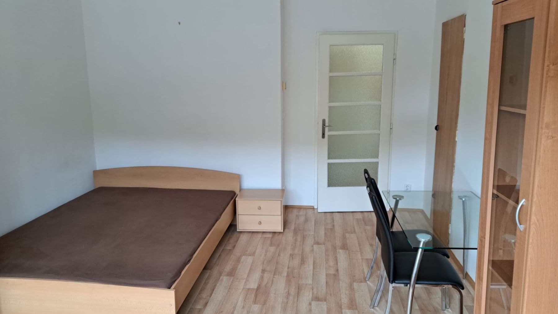 Prenájom bytu 1-izbový 30 m², Vrchlického, Praha, Praha Prenájom bytu 1-izbový 30 m², Vrchlického, Praha, Praha
