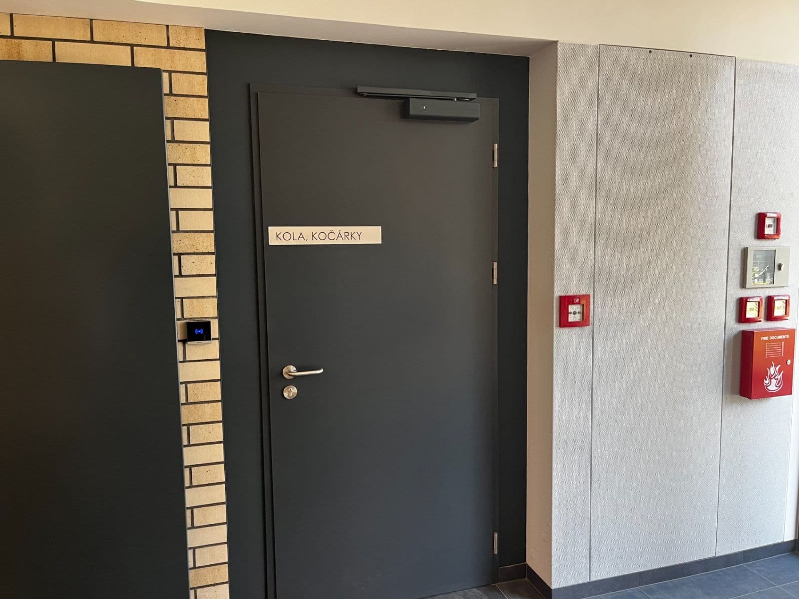 Prenájom bytu 1-izbový 35 m², Waltariho, Praha, Praha Prenájom bytu 1-izbový 35 m², Waltariho, Praha, Praha