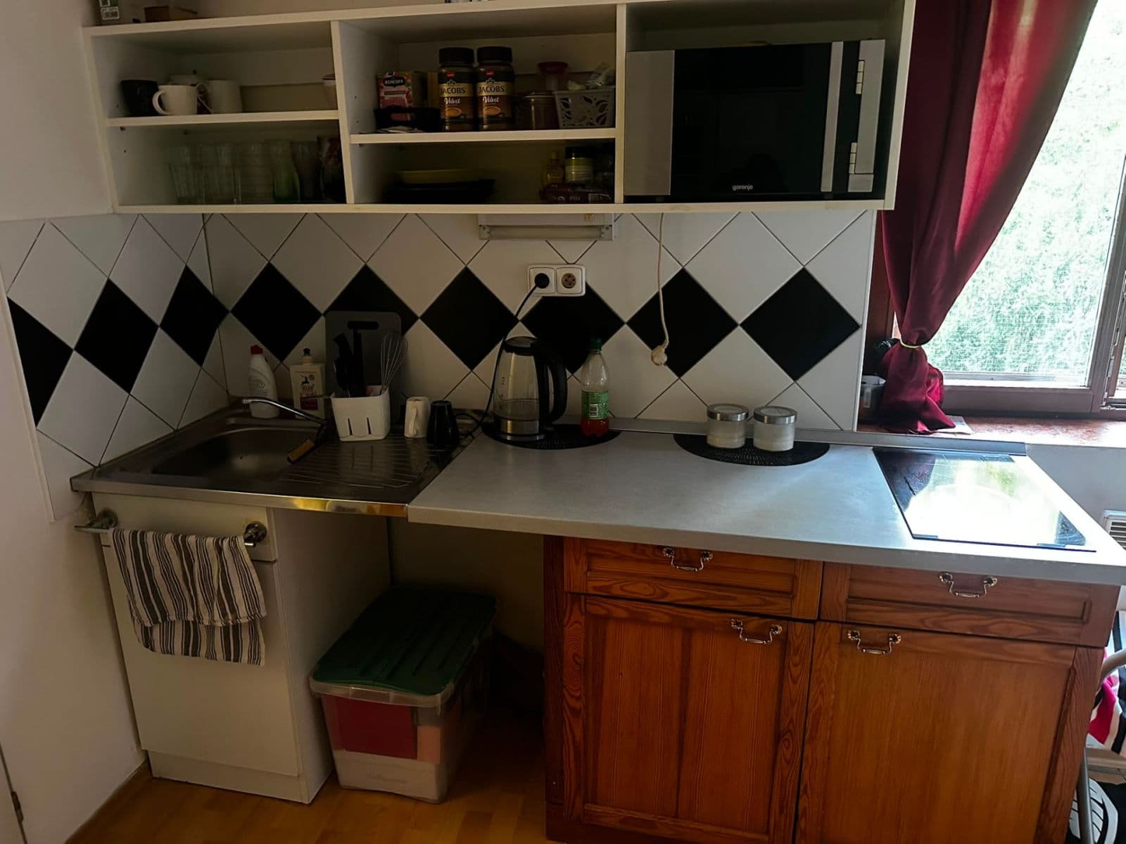 Prenájom bytu 1-izbový 17 m², V Koutě, Písek, Jihočeský kraj Prenájom bytu 1-izbový 17 m², V Koutě, Písek, Jihočeský kraj