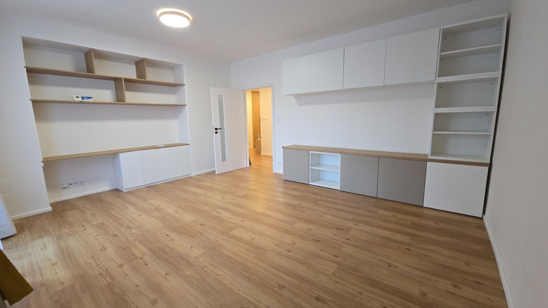 Prenájom bytu 2-izbový 72 m², náměstí Hrdinů, Praha, Praha Prenájom bytu 2-izbový 72 m², náměstí Hrdinů, Praha, Praha
