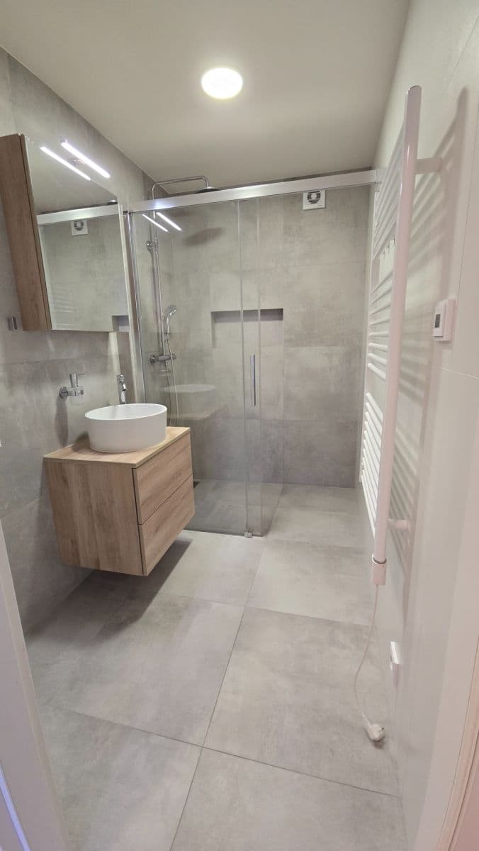 Prenájom bytu 2-izbový 72 m², náměstí Hrdinů, Praha, Praha Prenájom bytu 2-izbový 72 m², náměstí Hrdinů, Praha, Praha