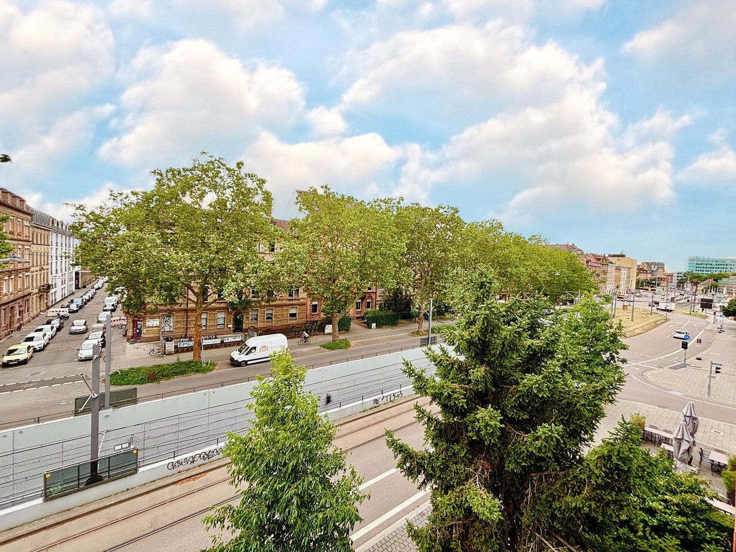 Prenájom bytu 2-izbový 65 m², Bernhardstraße 21, Karlsruhe, Bádensko-Wurttembersko Prenájom bytu 2-izbový 65 m², Bernhardstraße 21, Karlsruhe, Bádensko-Wurttembersko