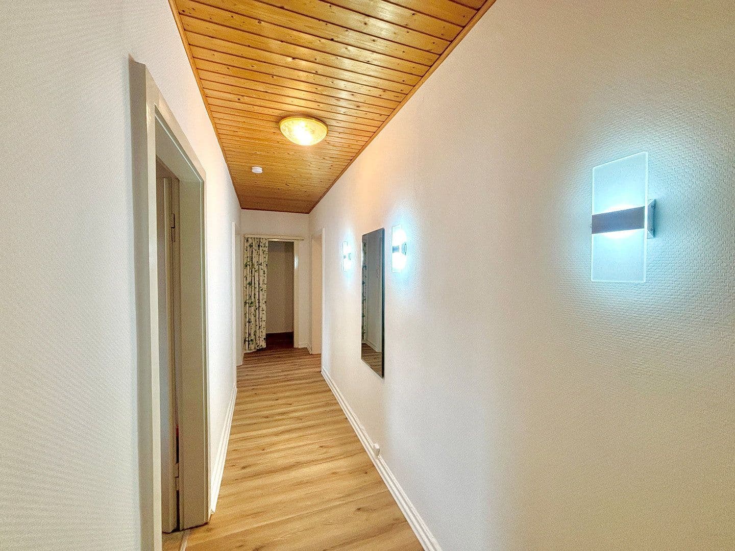 Prenájom bytu 2-izbový 65 m², Bernhardstraße 21, Karlsruhe, Bádensko-Wurttembersko Prenájom bytu 2-izbový 65 m², Bernhardstraße 21, Karlsruhe, Bádensko-Wurttembersko