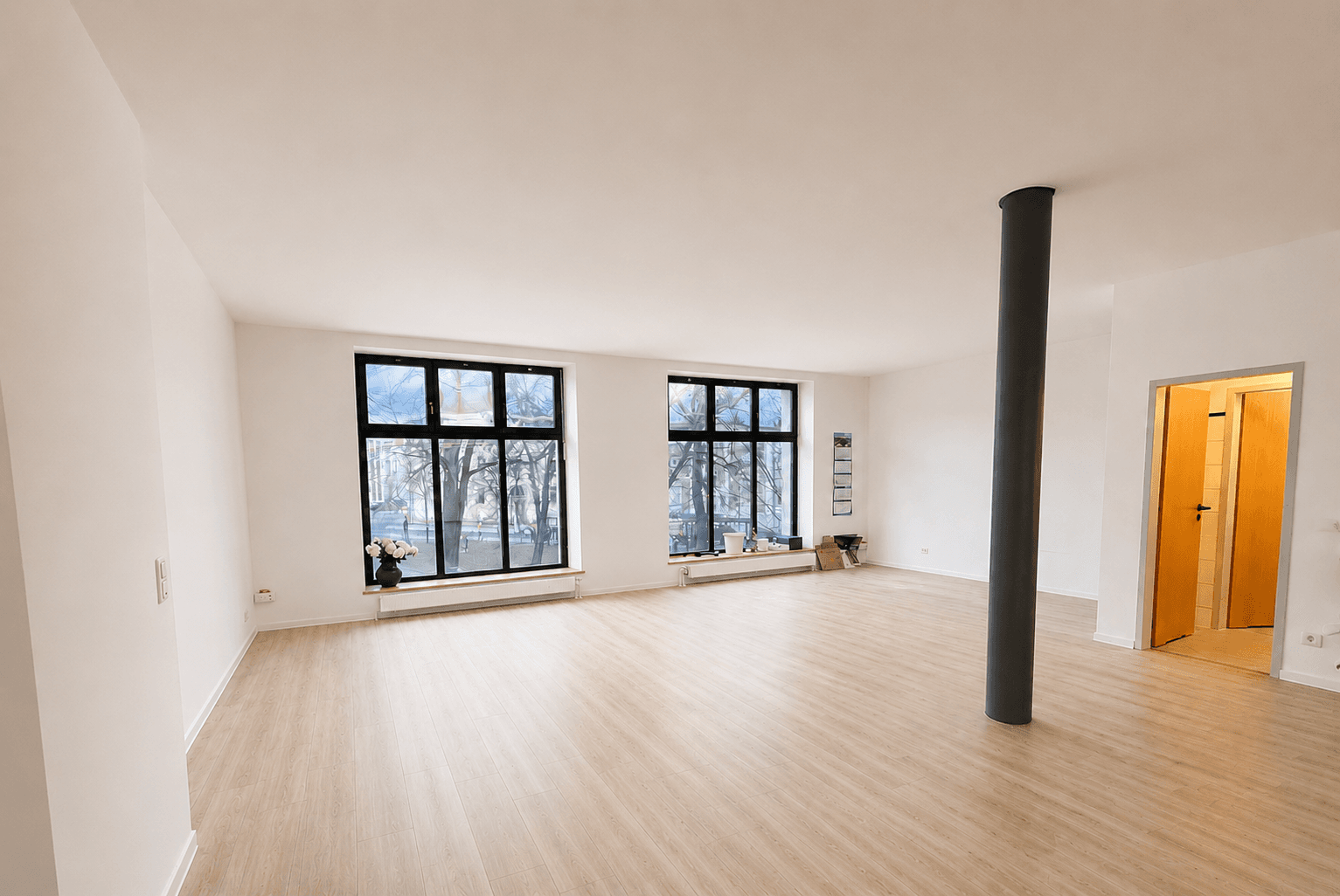 Prenájom bytu 5-izbový 165 m², Marienstr. 4, Neustrelitz, Meklenbursko-Predpomoransko Prenájom bytu 5-izbový 165 m², Marienstr. 4, Neustrelitz, Meklenbursko-Predpomoransko