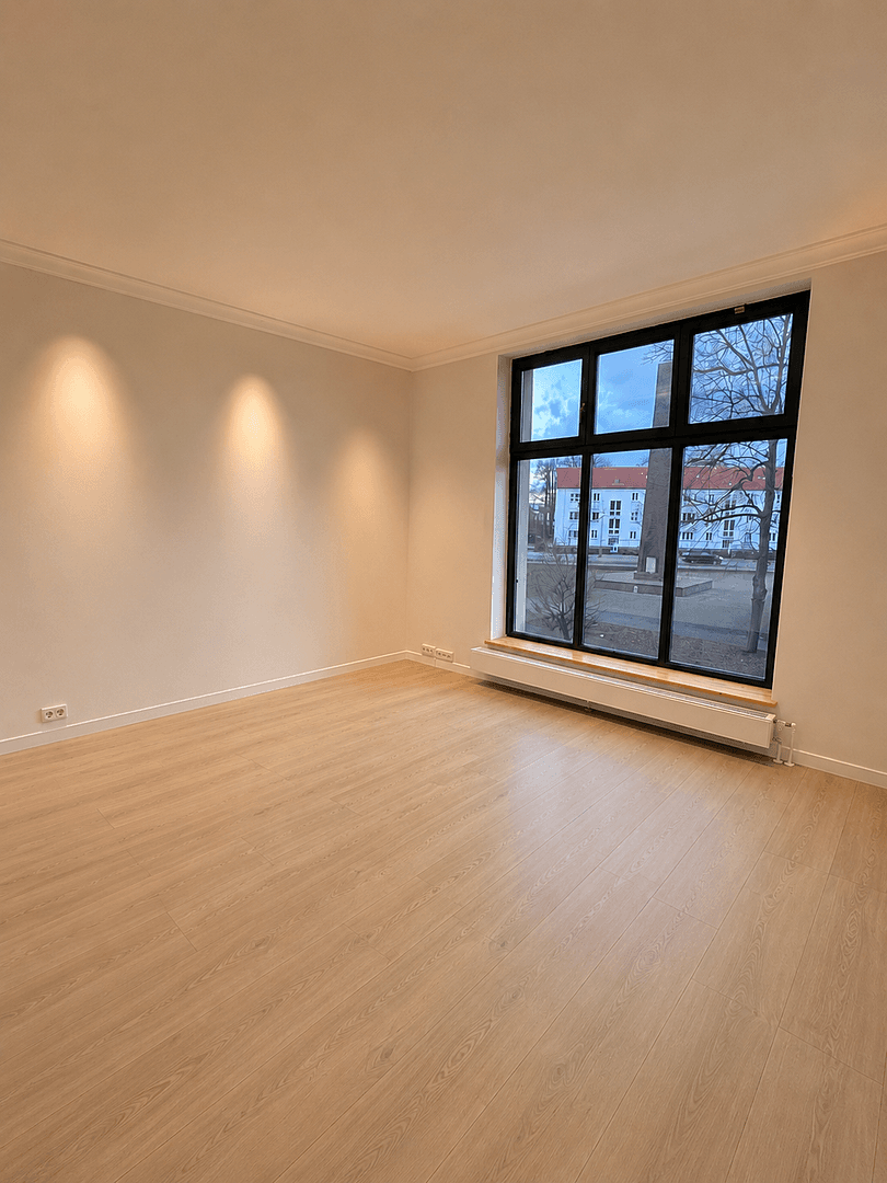 Prenájom bytu 5-izbový 165 m², Marienstr. 4, Neustrelitz, Meklenbursko-Predpomoransko Prenájom bytu 5-izbový 165 m², Marienstr. 4, Neustrelitz, Meklenbursko-Predpomoransko