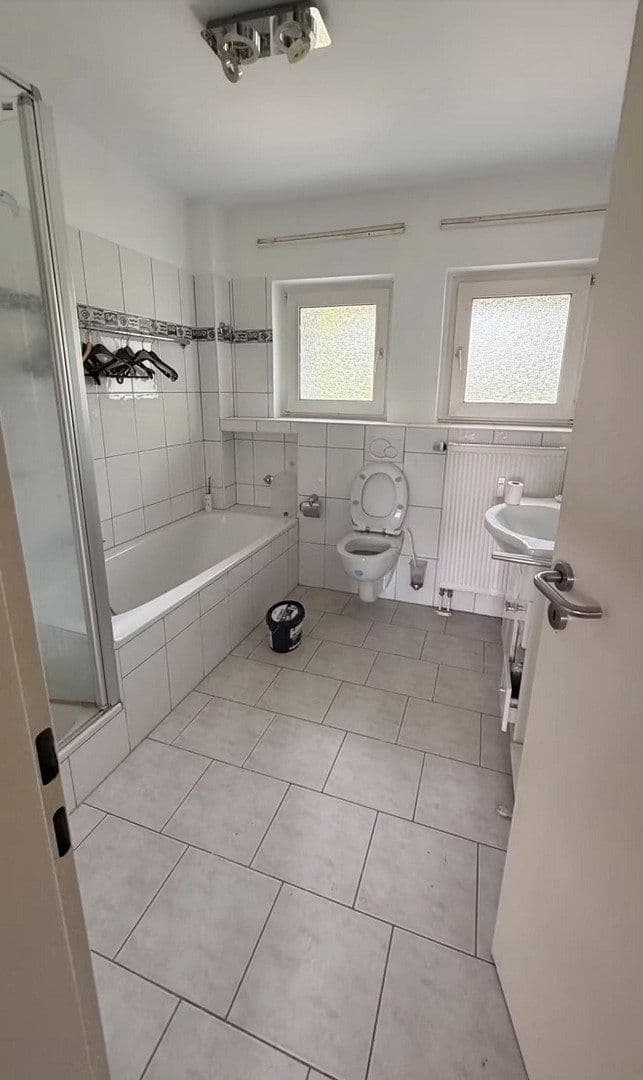 Prenájom bytu 3-izbový 70 m², Im Wolfhagen 17, Wermelskirchen, Severné Porýnie - Westfálsko Prenájom bytu 3-izbový 70 m², Im Wolfhagen 17, Wermelskirchen, Severné Porýnie - Westfálsko