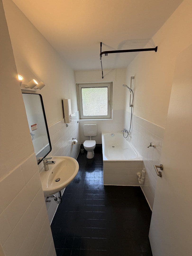 Prenájom bytu 17 m², Düsseldorf, Severné Porýnie - Westfálsko Prenájom bytu 17 m², Düsseldorf, Severné Porýnie - Westfálsko