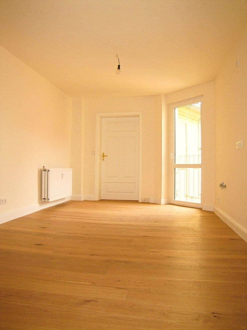 Predaj domu 385 m², pozemok 186 m², Hauptstraße 40, Brandenburg an der Havel, Brandenbursko Predaj domu 385 m², pozemok 186 m², Hauptstraße 40, Brandenburg an der Havel, Brandenbursko