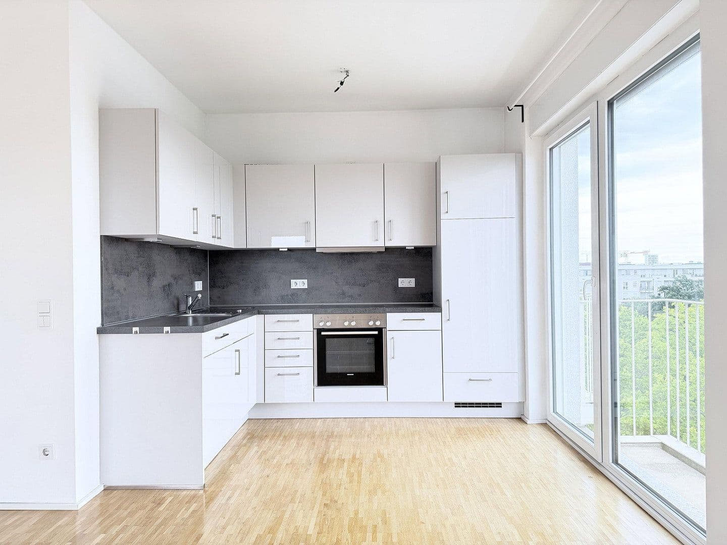Predaj bytu 2-izbový 67 m², Rebstöcker Straße 60, Frankfurt am Main, Hesensko Predaj bytu 2-izbový 67 m², Rebstöcker Straße 60, Frankfurt am Main, Hesensko
