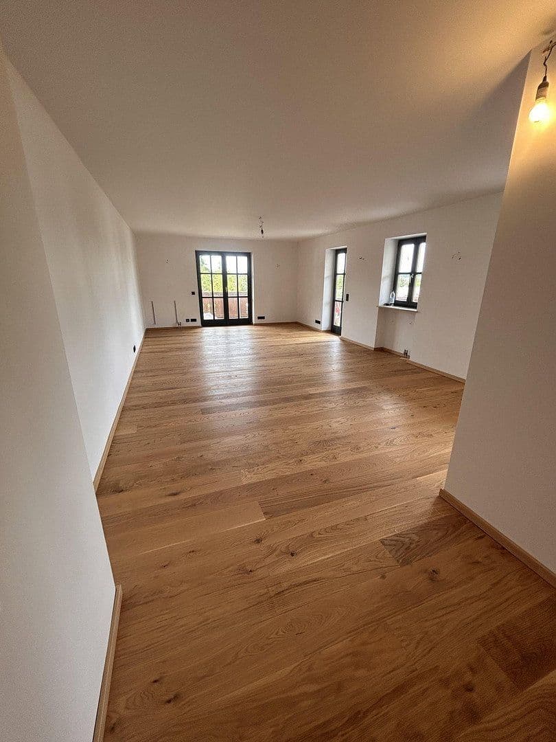 Prenájom bytu 3-izbový 95 m², Frasdorferstrasse 4, Aschau, Bavorsko Prenájom bytu 3-izbový 95 m², Frasdorferstrasse 4, Aschau, Bavorsko