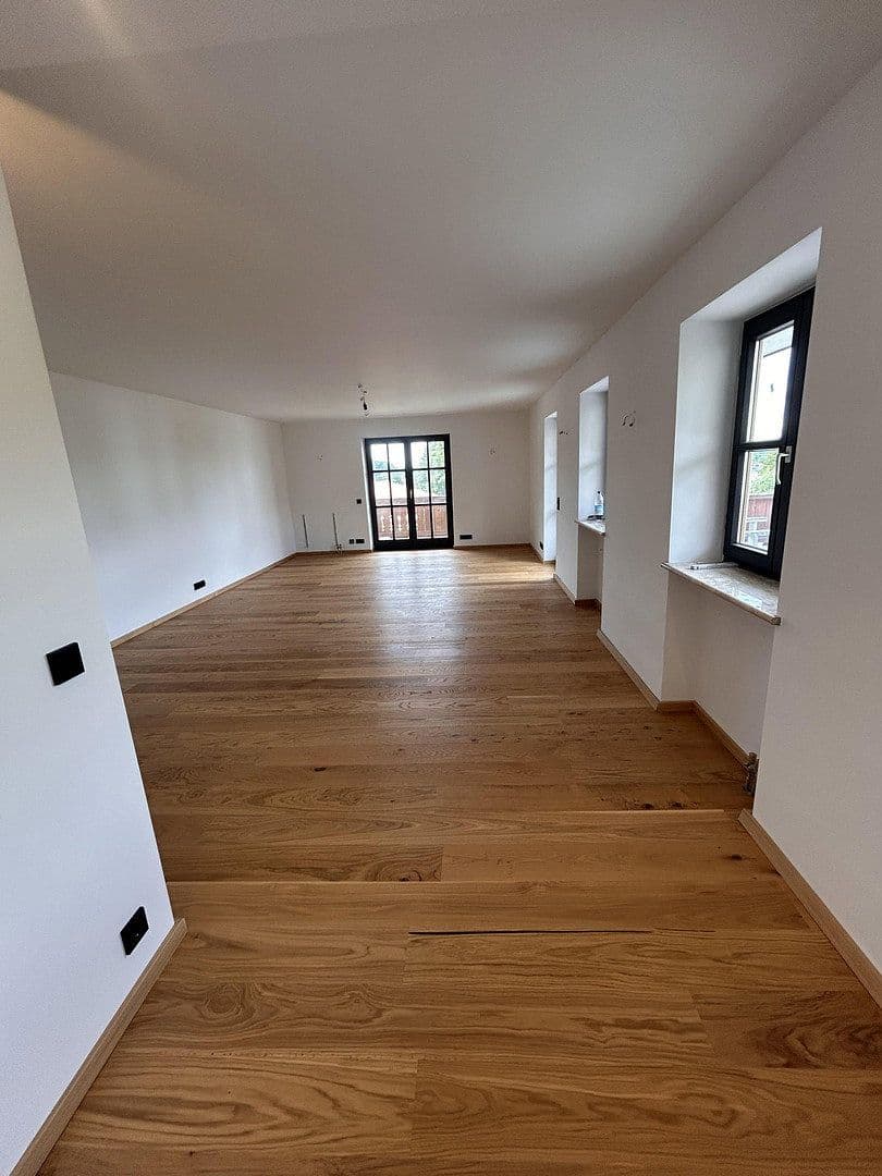 Prenájom bytu 3-izbový 95 m², Frasdorferstrasse 4, Aschau, Bavorsko Prenájom bytu 3-izbový 95 m², Frasdorferstrasse 4, Aschau, Bavorsko