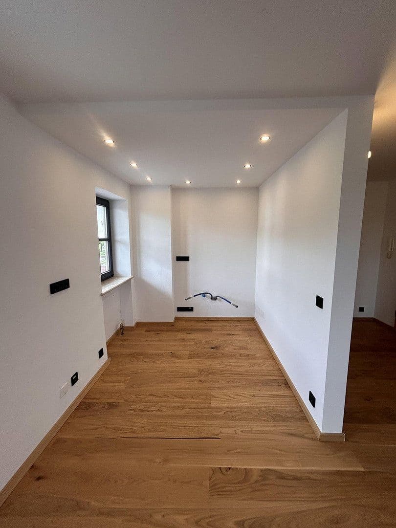 Prenájom bytu 3-izbový 95 m², Frasdorferstrasse 4, Aschau, Bavorsko Prenájom bytu 3-izbový 95 m², Frasdorferstrasse 4, Aschau, Bavorsko