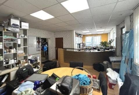 Prenájom nebytového priestoru 1.000 m², Heilbronn, Bádensko-Wurttembersko Prenájom nebytového priestoru 1.000 m², Heilbronn, Bádensko-Wurttembersko