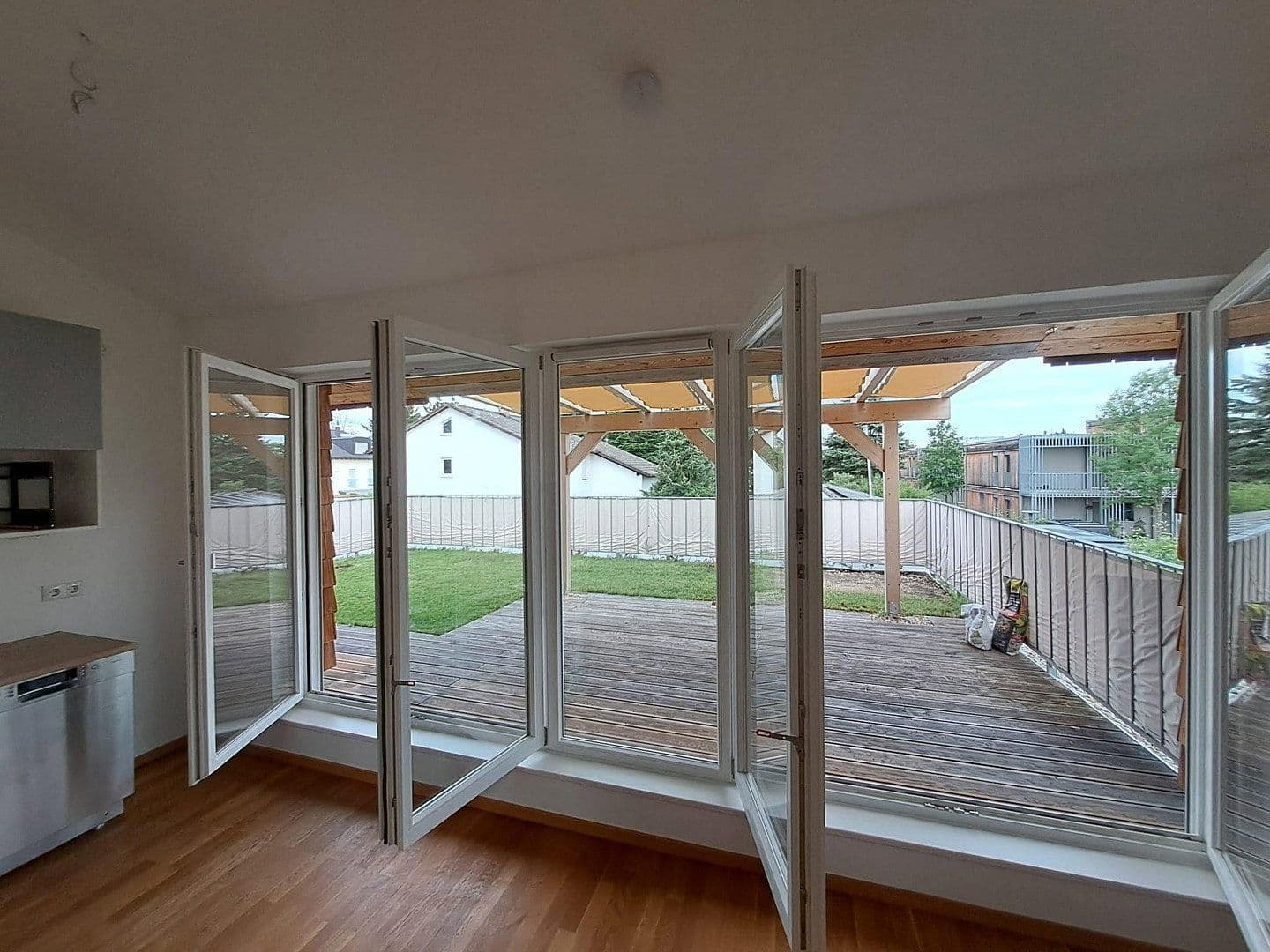 Prenájom bytu 3-izbový 60 m², München, Bavorsko Prenájom bytu 3-izbový 60 m², München, Bavorsko
