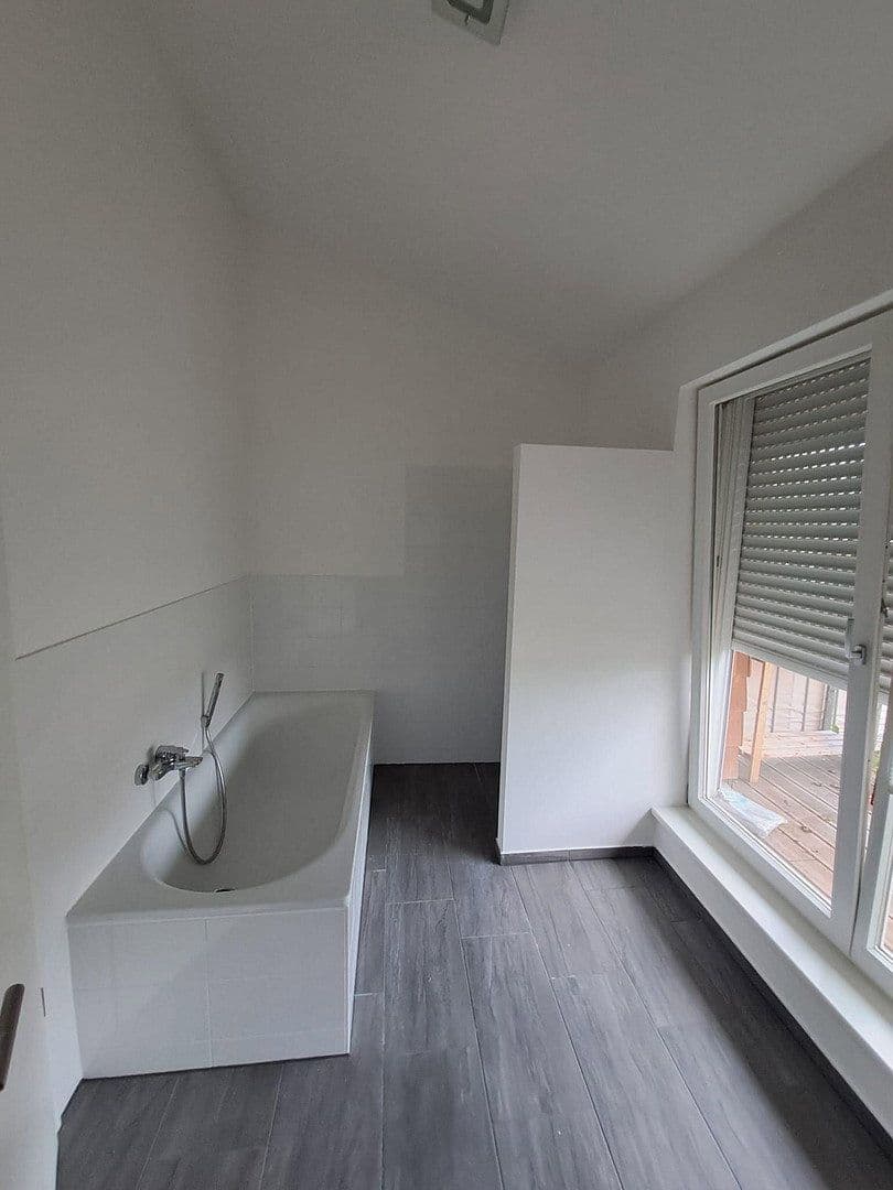 Prenájom bytu 3-izbový 60 m², München, Bavorsko Prenájom bytu 3-izbový 60 m², München, Bavorsko