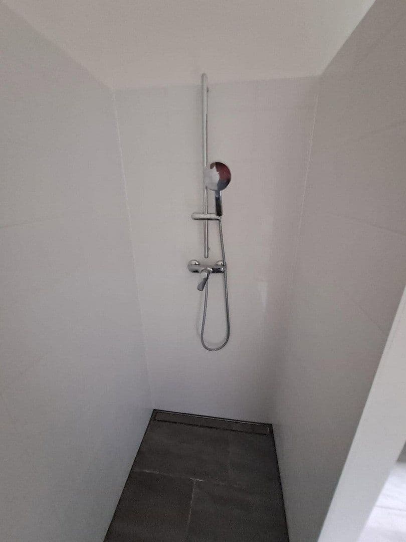 Prenájom bytu 3-izbový 60 m², München, Bavorsko Prenájom bytu 3-izbový 60 m², München, Bavorsko