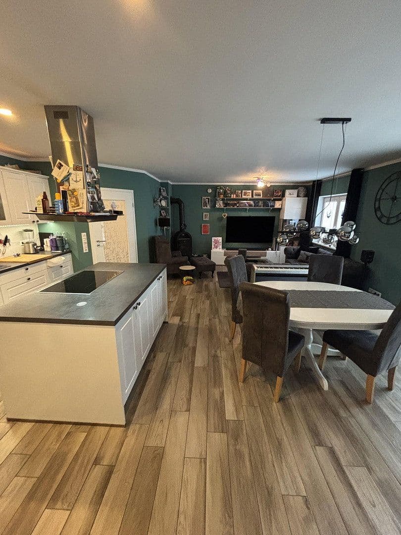 Predaj domu 127 m², pozemok 668 m², Tettenweis, Bavorsko Predaj domu 127 m², pozemok 668 m², Tettenweis, Bavorsko