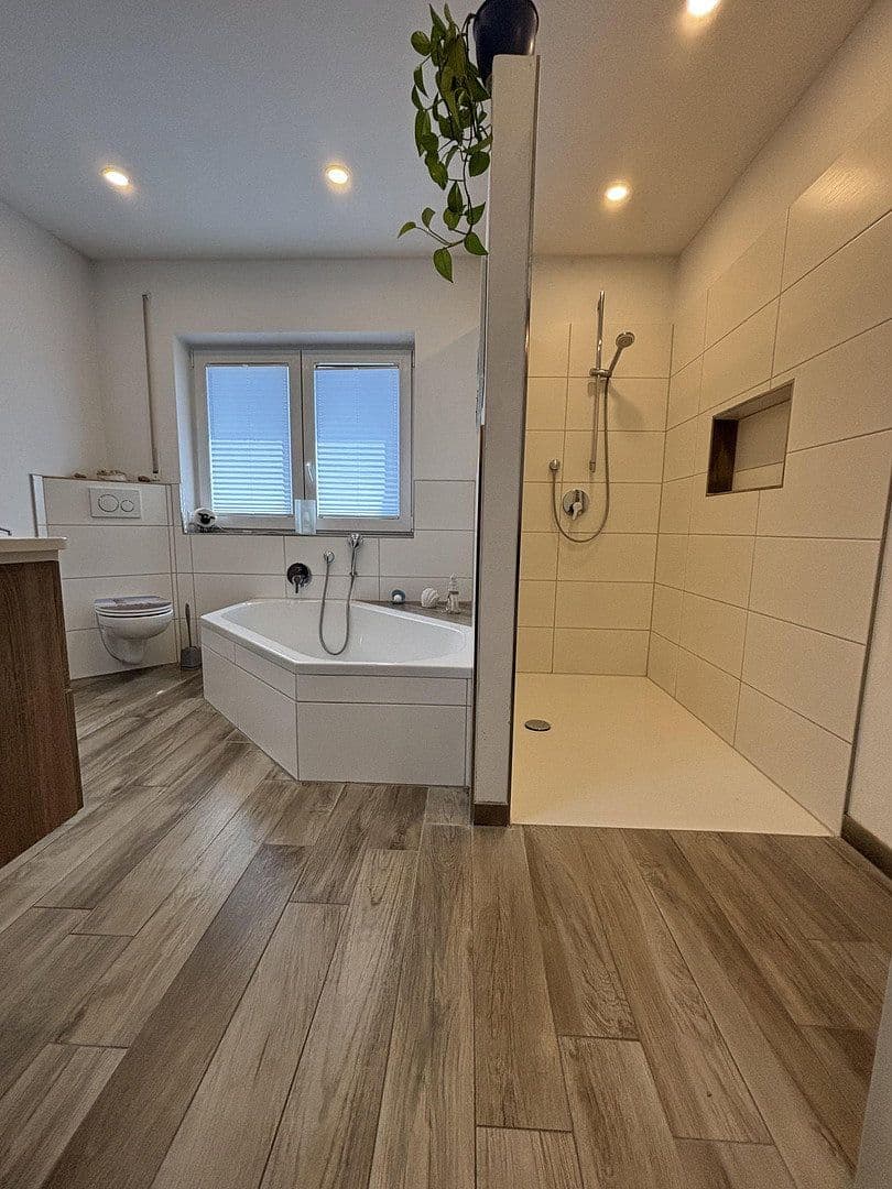 Predaj domu 127 m², pozemok 668 m², Tettenweis, Bavorsko Predaj domu 127 m², pozemok 668 m², Tettenweis, Bavorsko