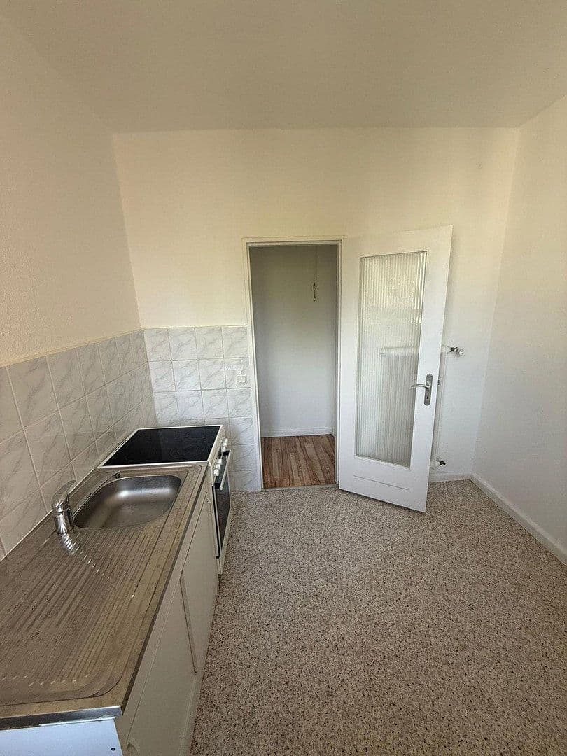 Prenájom bytu 1-izbový 43 m², Neuendorfer Str. 99, Berlin, Berlín Prenájom bytu 1-izbový 43 m², Neuendorfer Str. 99, Berlin, Berlín