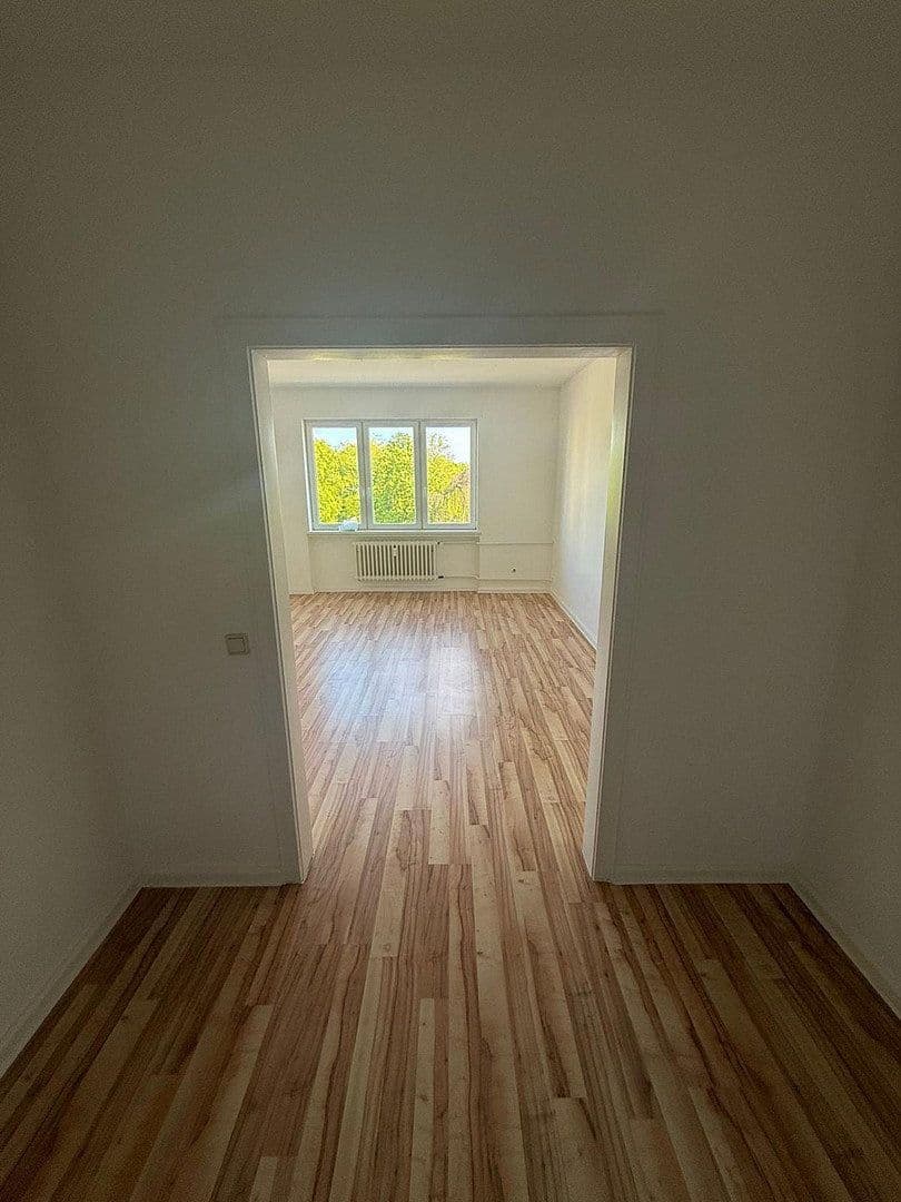 Prenájom bytu 1-izbový 43 m², Neuendorfer Str. 99, Berlin, Berlín Prenájom bytu 1-izbový 43 m², Neuendorfer Str. 99, Berlin, Berlín