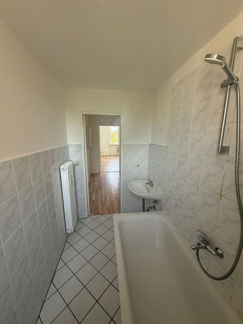 Prenájom bytu 1-izbový 43 m², Neuendorfer Str. 99, Berlin, Berlín Prenájom bytu 1-izbový 43 m², Neuendorfer Str. 99, Berlin, Berlín