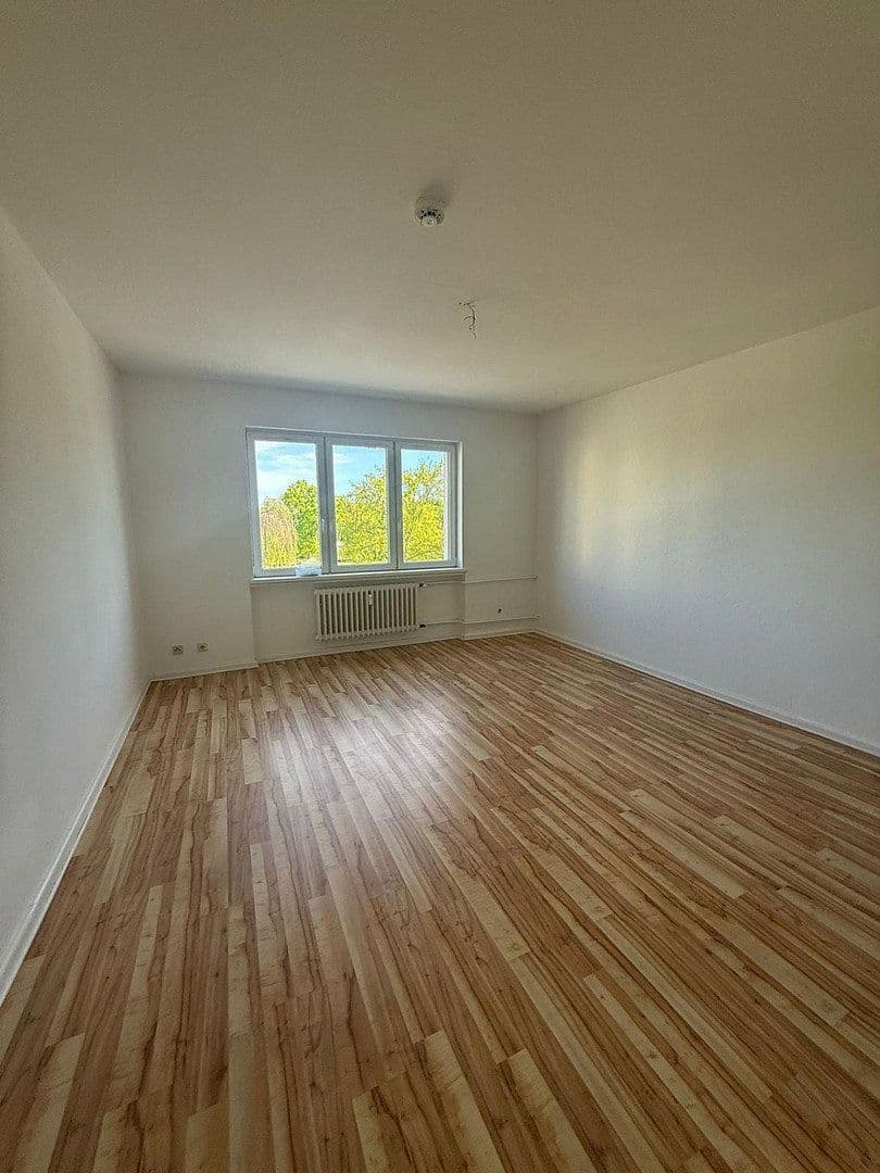 Prenájom bytu 1-izbový 43 m², Neuendorfer Str. 99, Berlin, Berlín Prenájom bytu 1-izbový 43 m², Neuendorfer Str. 99, Berlin, Berlín