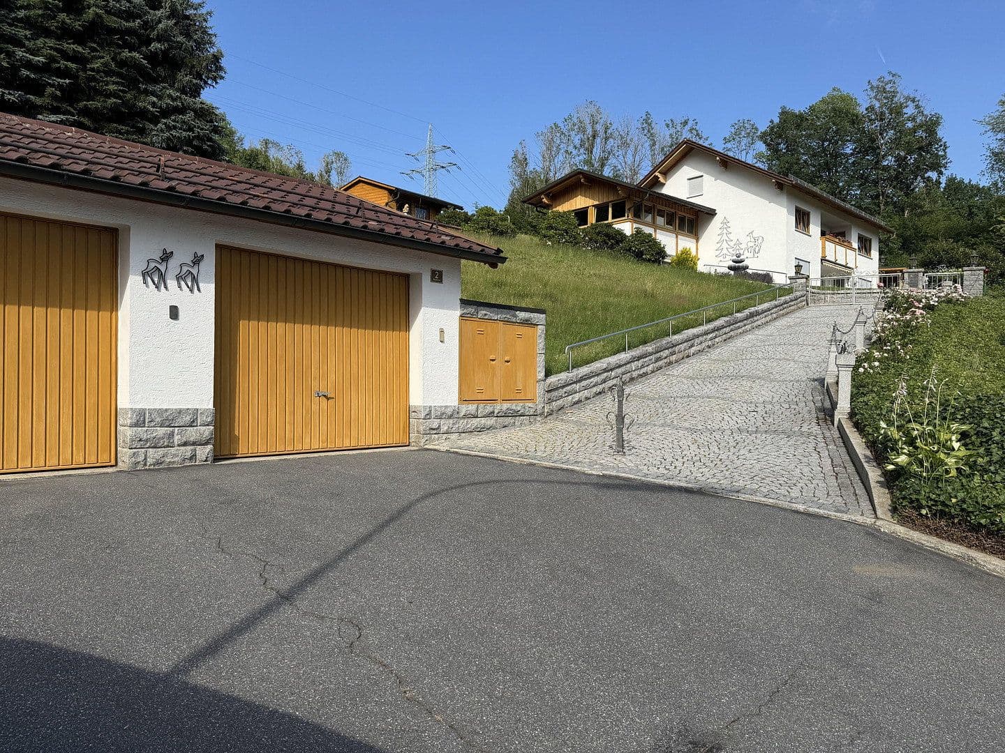 Predaj domu 335 m², pozemok 12.834 m², Waldbrunn, Bavorsko Predaj domu 335 m², pozemok 12.834 m², Waldbrunn, Bavorsko