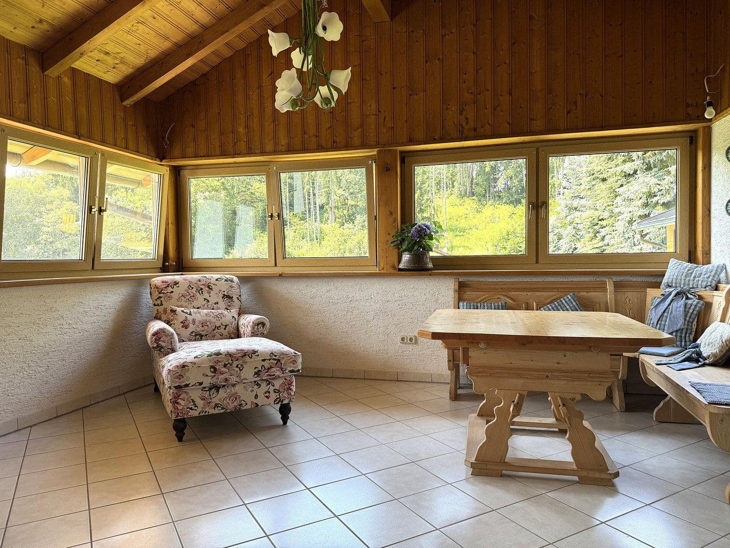 Predaj domu 335 m², pozemok 12.834 m², Waldbrunn, Bavorsko Predaj domu 335 m², pozemok 12.834 m², Waldbrunn, Bavorsko
