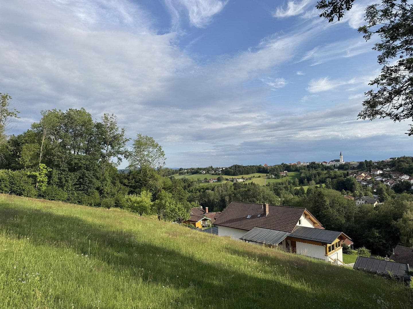 Predaj domu 335 m², pozemok 12.834 m², Waldbrunn, Bavorsko Predaj domu 335 m², pozemok 12.834 m², Waldbrunn, Bavorsko