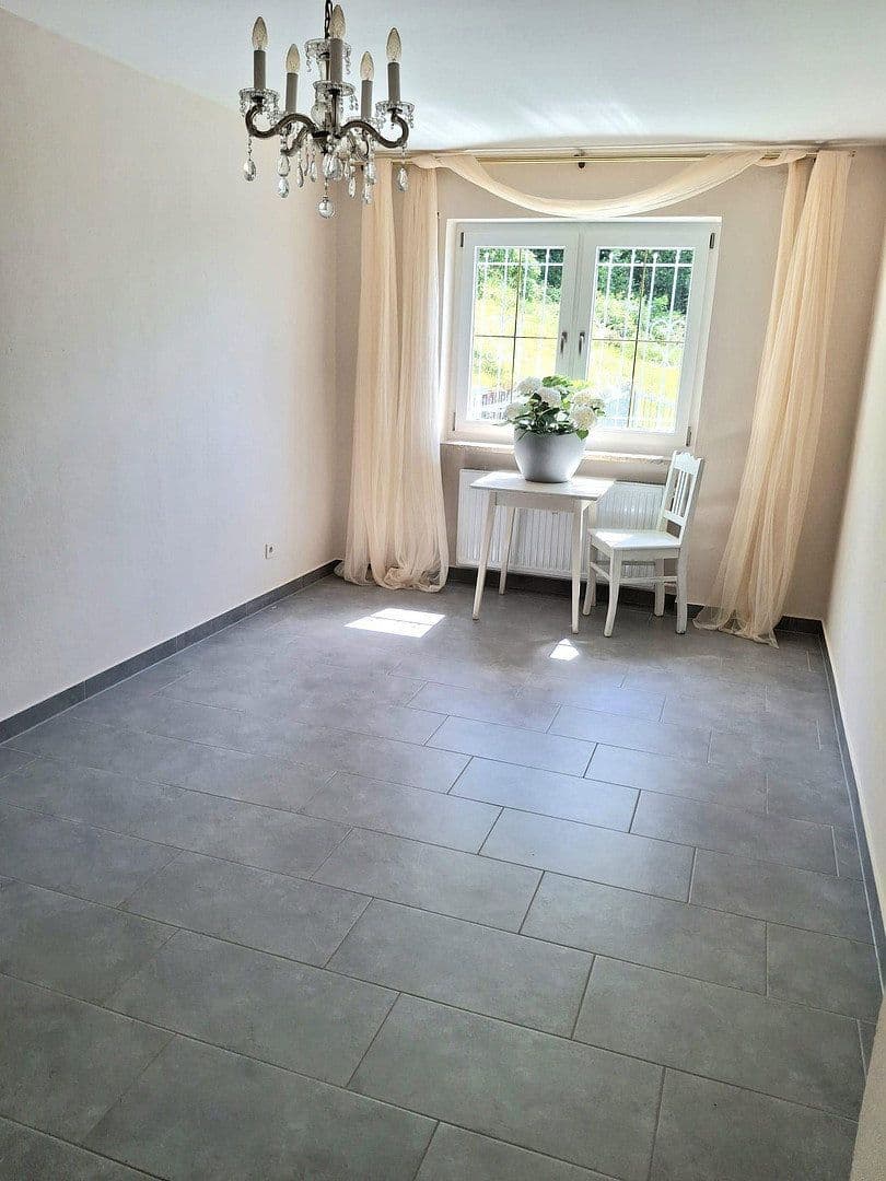 Predaj domu 335 m², pozemok 12.834 m², Waldbrunn, Bavorsko Predaj domu 335 m², pozemok 12.834 m², Waldbrunn, Bavorsko