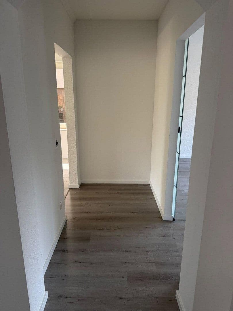 Prenájom bytu 3-izbový 98 m², Eilendorfer Straße 102, Aachen, Severné Porýnie - Westfálsko Prenájom bytu 3-izbový 98 m², Eilendorfer Straße 102, Aachen, Severné Porýnie - Westfálsko