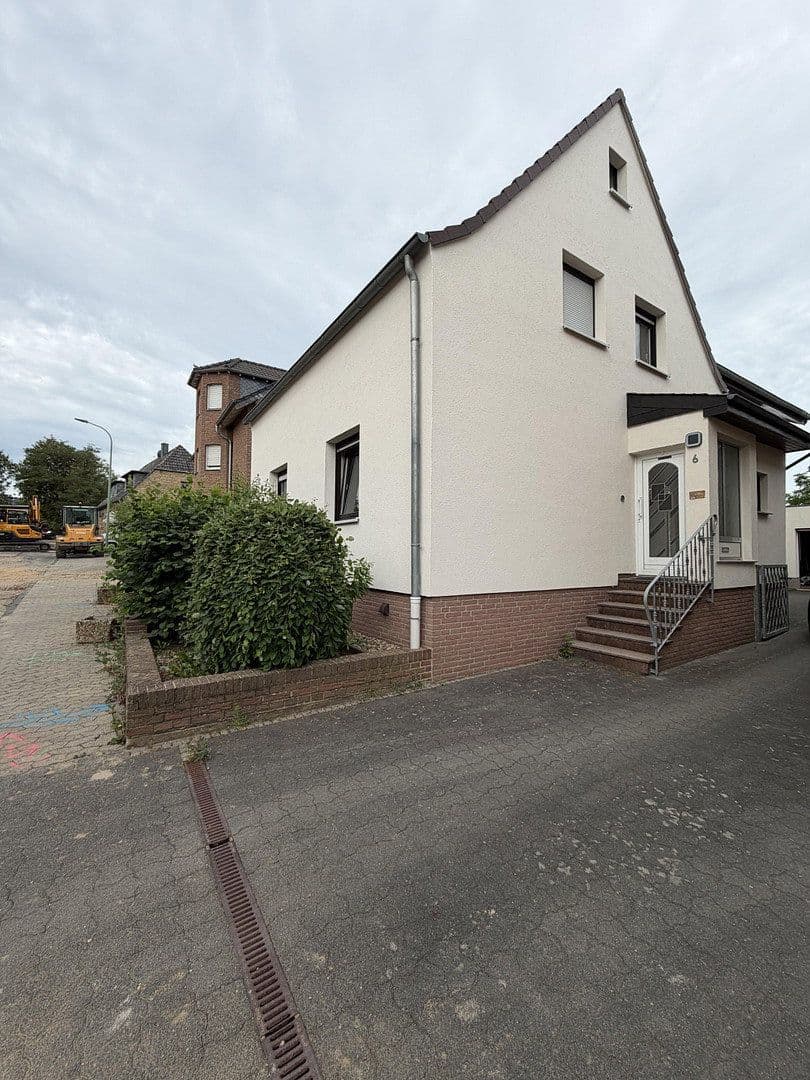 Prenájom domu 168 m², pozemok 400 m², Zülpich, Severné Porýnie - Westfálsko Prenájom domu 168 m², pozemok 400 m², Zülpich, Severné Porýnie - Westfálsko