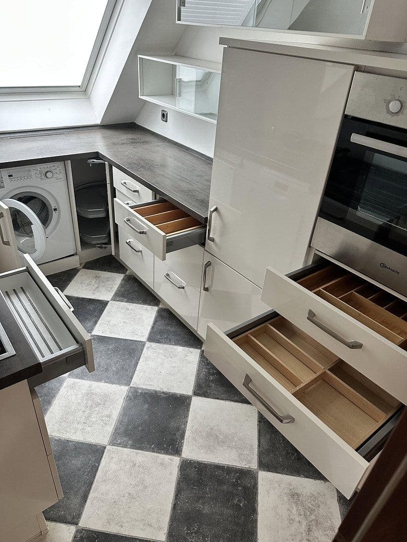 Prenájom bytu 3-izbový 75 m², Berlin, Berlín Prenájom bytu 3-izbový 75 m², Berlin, Berlín