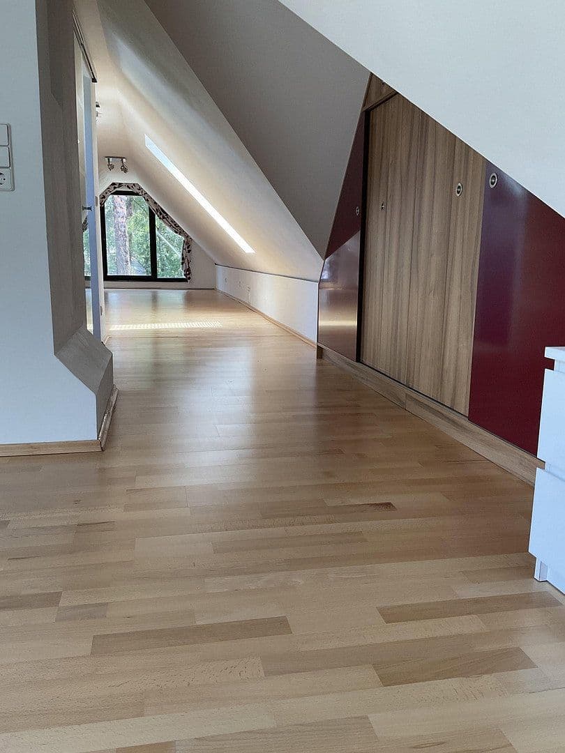 Prenájom bytu 3-izbový 75 m², Berlin, Berlín Prenájom bytu 3-izbový 75 m², Berlin, Berlín