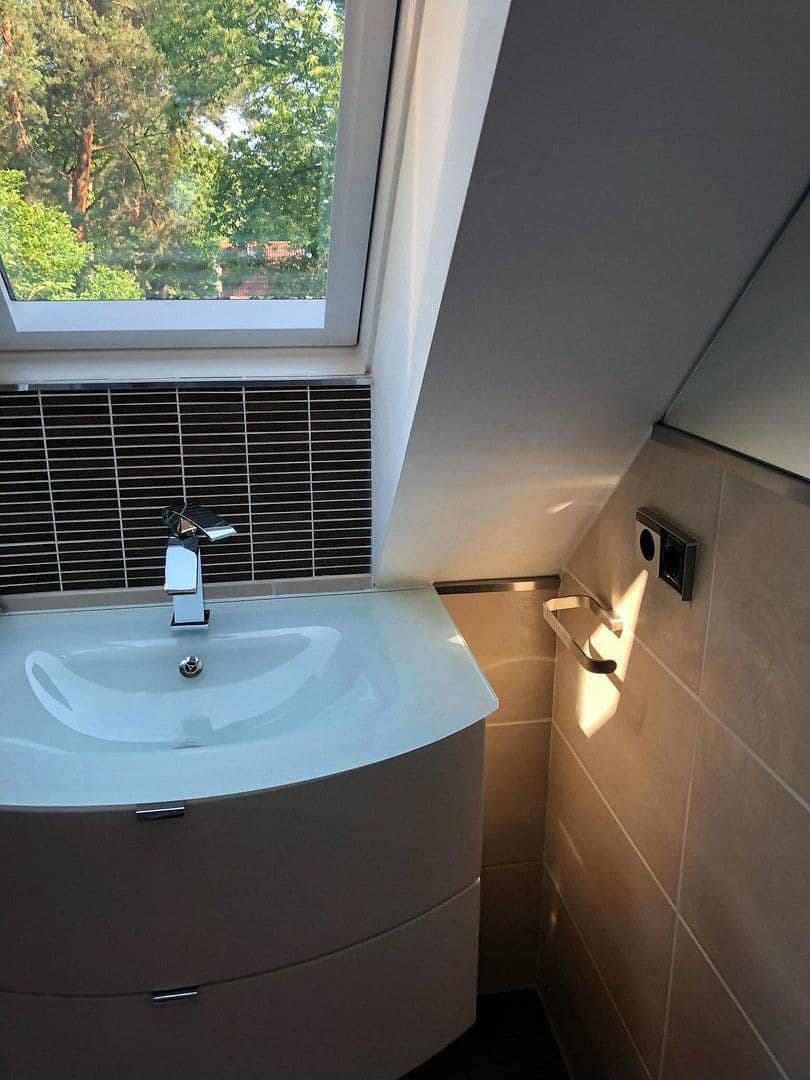 Prenájom bytu 3-izbový 75 m², Berlin, Berlín Prenájom bytu 3-izbový 75 m², Berlin, Berlín
