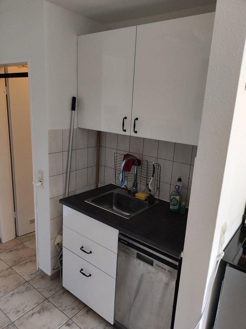 Prenájom bytu 1-izbový 37 m², Immanuel-Kant-Str. 50, Bad Urach, Bádensko-Wurttembersko Prenájom bytu 1-izbový 37 m², Immanuel-Kant-Str. 50, Bad Urach, Bádensko-Wurttembersko
