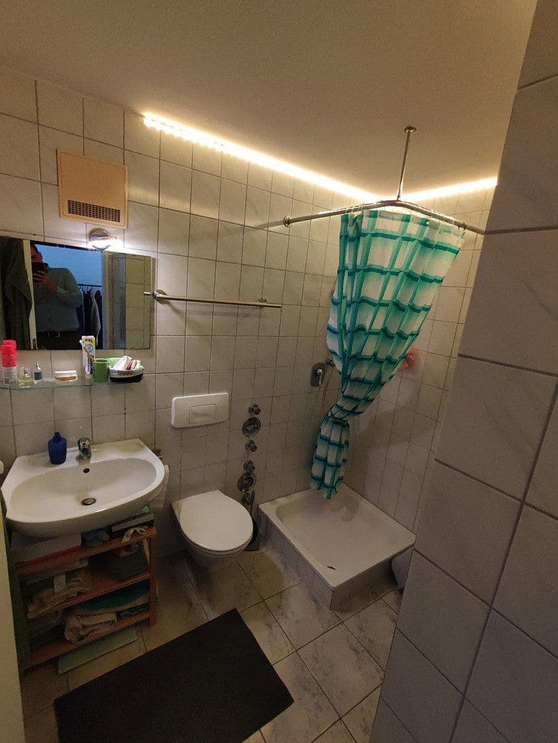 Prenájom bytu 1-izbový 37 m², Immanuel-Kant-Str. 50, Bad Urach, Bádensko-Wurttembersko Prenájom bytu 1-izbový 37 m², Immanuel-Kant-Str. 50, Bad Urach, Bádensko-Wurttembersko