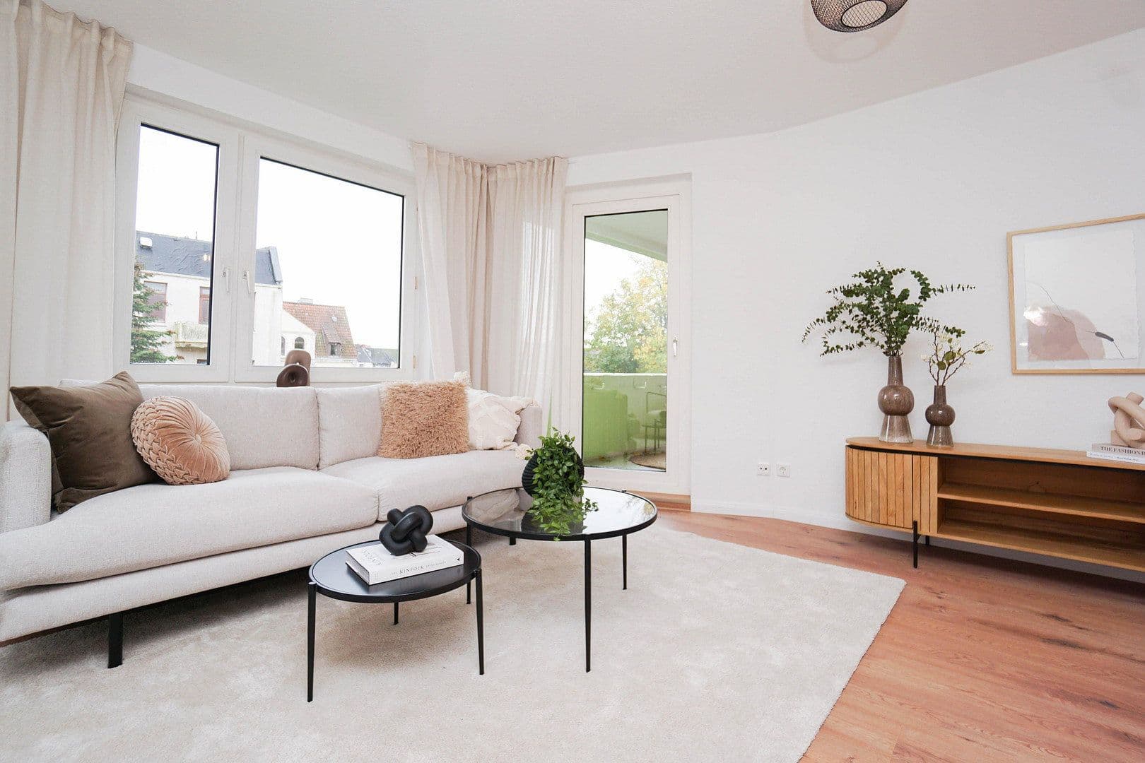 Prenájom bytu 3-izbový 70 m², Bremerhaven, Brémy Prenájom bytu 3-izbový 70 m², Bremerhaven, Brémy