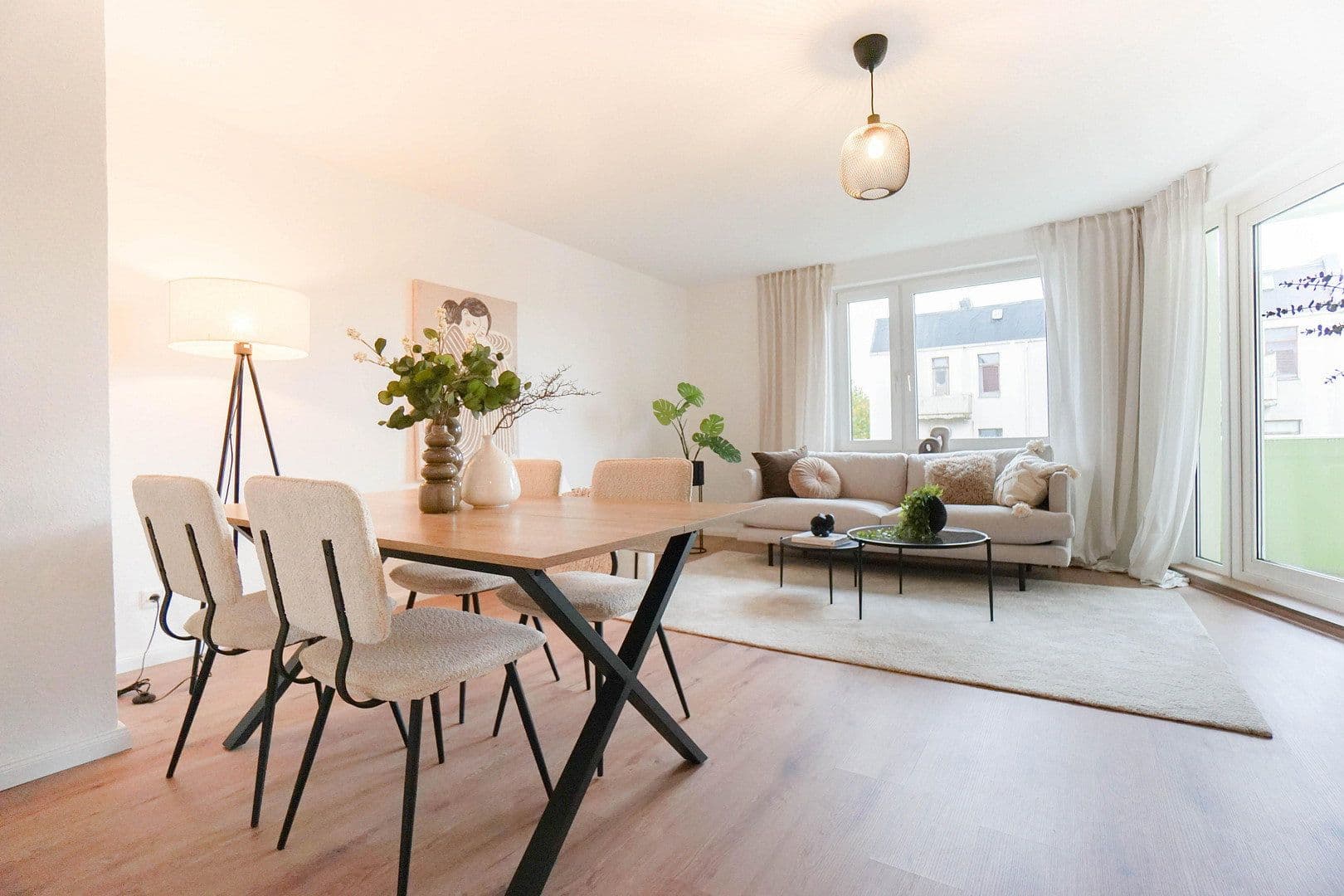 Prenájom bytu 3-izbový 70 m², Bremerhaven, Brémy Prenájom bytu 3-izbový 70 m², Bremerhaven, Brémy