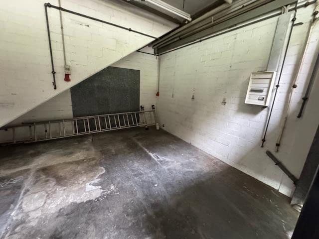 Prenájom nebytového priestoru 2.024 m², Schlierbach, Bádensko-Wurttembersko Prenájom nebytového priestoru 2.024 m², Schlierbach, Bádensko-Wurttembersko