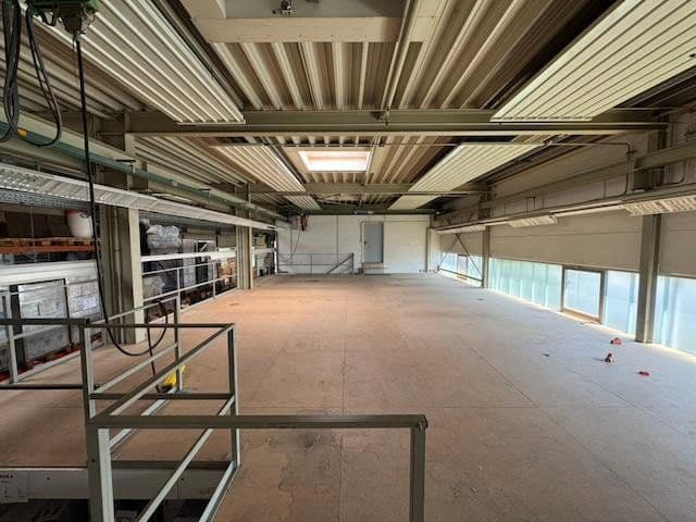 Prenájom nebytového priestoru 2.024 m², Schlierbach, Bádensko-Wurttembersko Prenájom nebytového priestoru 2.024 m², Schlierbach, Bádensko-Wurttembersko