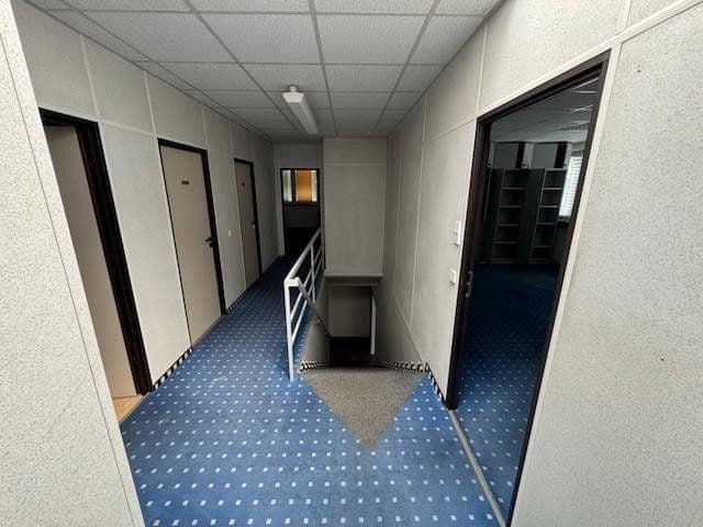 Prenájom nebytového priestoru 2.024 m², Schlierbach, Bádensko-Wurttembersko Prenájom nebytového priestoru 2.024 m², Schlierbach, Bádensko-Wurttembersko
