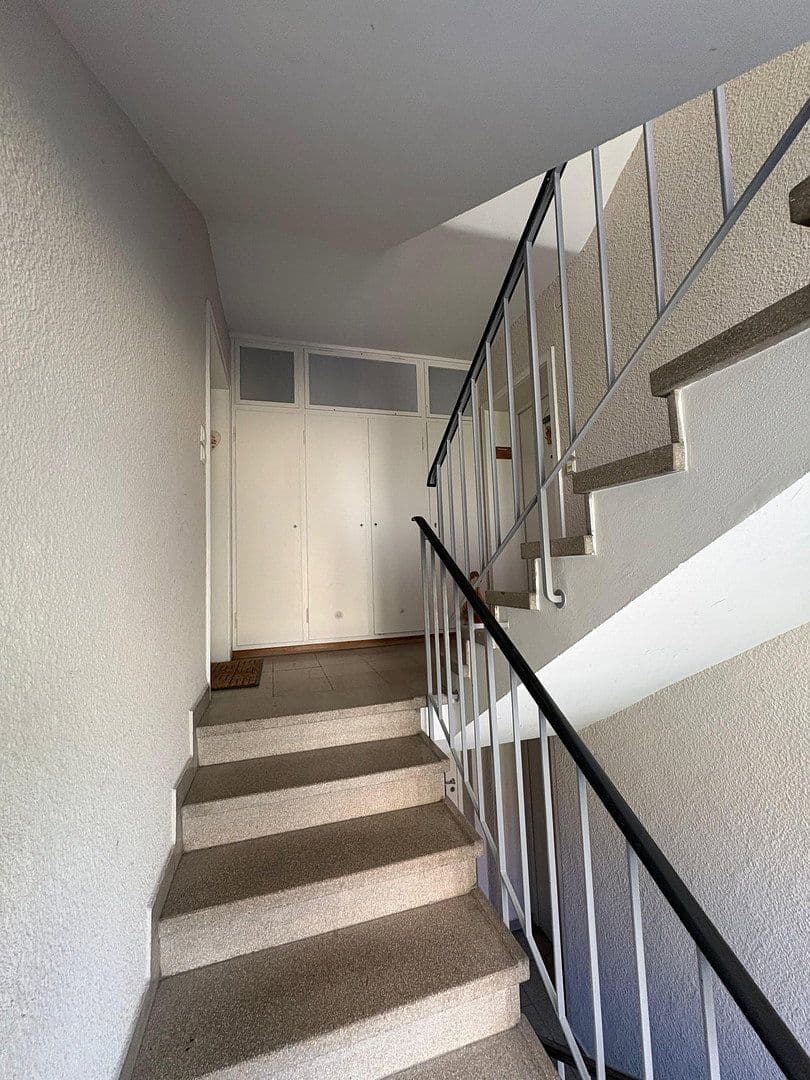 Prenájom bytu 3-izbový 70 m², Bronnäcker 16, Stuttgart, Bádensko-Wurttembersko Prenájom bytu 3-izbový 70 m², Bronnäcker 16, Stuttgart, Bádensko-Wurttembersko