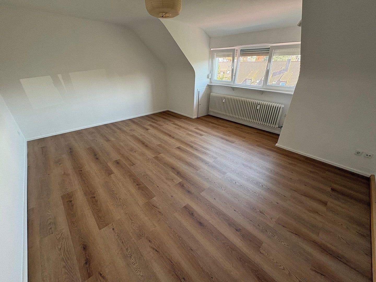 Prenájom bytu 3-izbový 70 m², Bronnäcker 16, Stuttgart, Bádensko-Wurttembersko Prenájom bytu 3-izbový 70 m², Bronnäcker 16, Stuttgart, Bádensko-Wurttembersko
