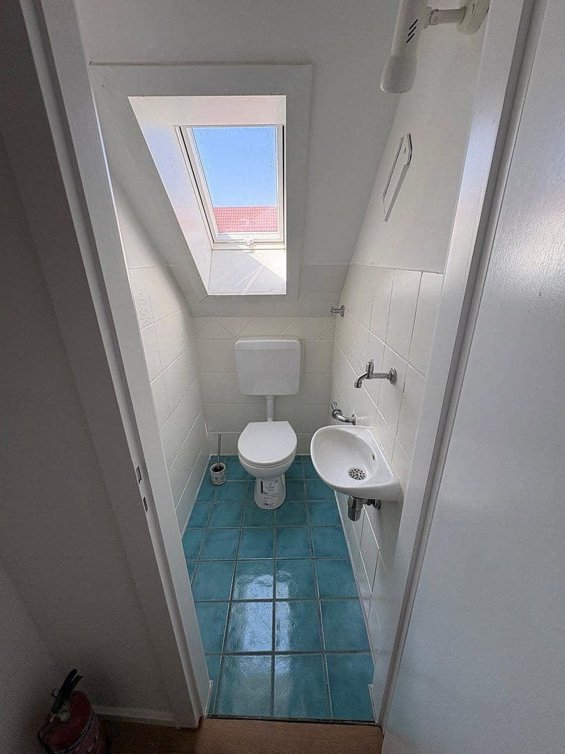 Prenájom bytu 3-izbový 70 m², Bronnäcker 16, Stuttgart, Bádensko-Wurttembersko Prenájom bytu 3-izbový 70 m², Bronnäcker 16, Stuttgart, Bádensko-Wurttembersko