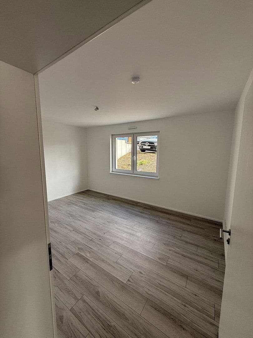 Prenájom bytu 3-izbový 115 m², Höhenstraße 2, Hümmerich, Porýnie-Falcko Prenájom bytu 3-izbový 115 m², Höhenstraße 2, Hümmerich, Porýnie-Falcko