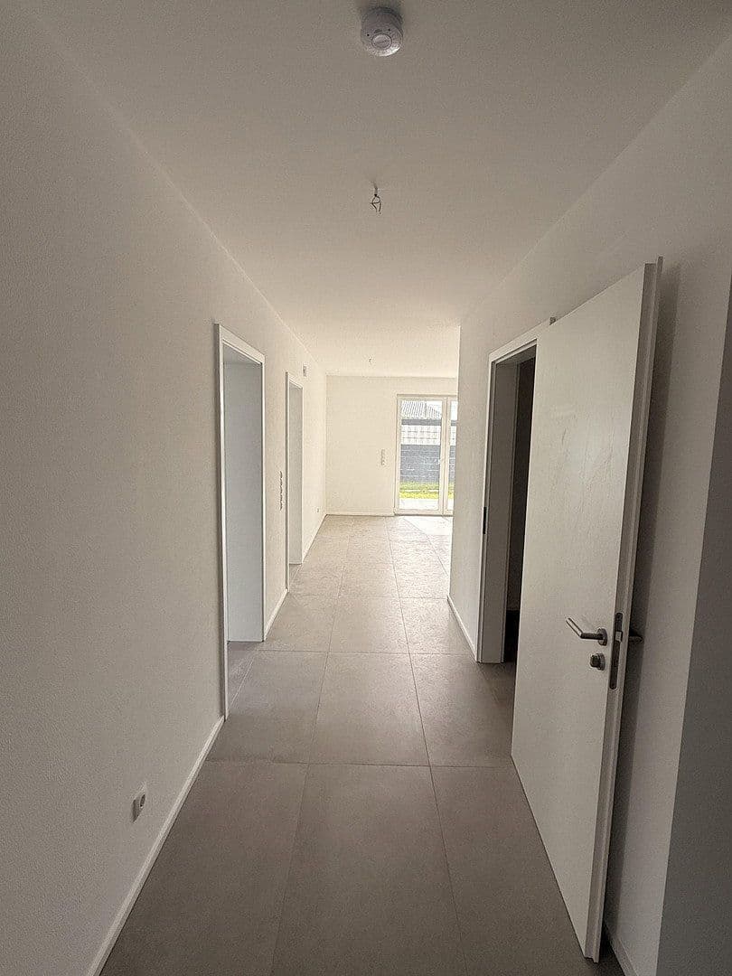 Prenájom bytu 3-izbový 115 m², Höhenstraße 2, Hümmerich, Porýnie-Falcko Prenájom bytu 3-izbový 115 m², Höhenstraße 2, Hümmerich, Porýnie-Falcko
